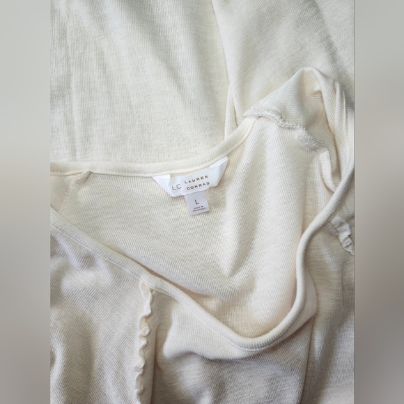 Lauren Conrad Ivory Ruffle Trim Raglan Shirt - Picture 5 of 6